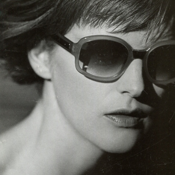 W Magazine April 2001 Kate Moss Punk Princess, Emma Thompson, NY - Picture 2 of 4